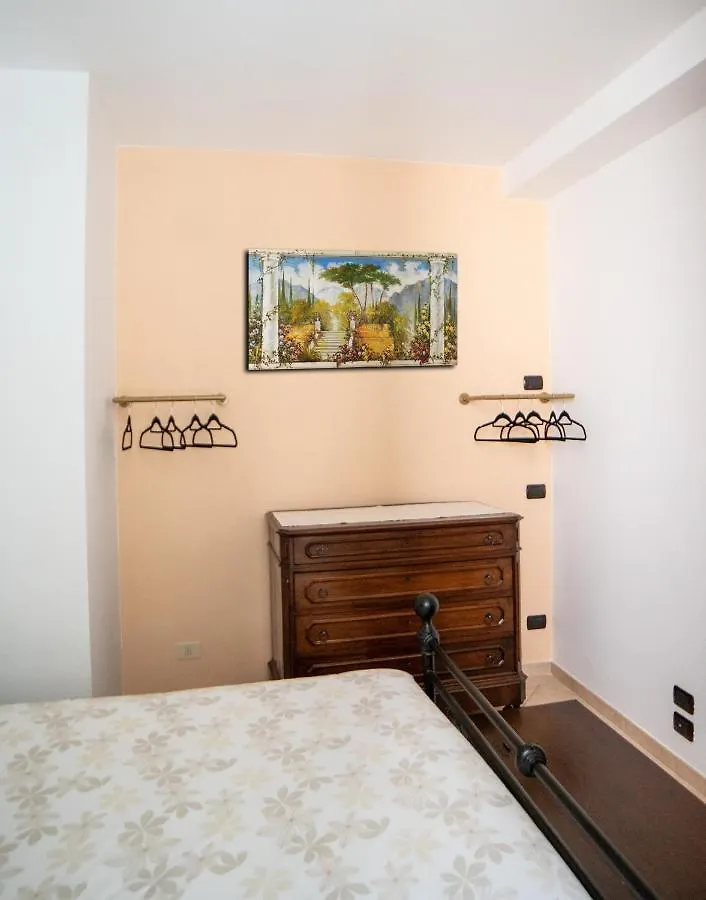 Apartment La Maison De Miki Lecco Italy