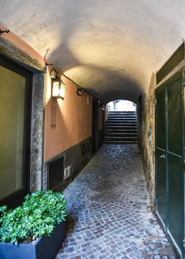 La Maison De Miki Apartment Lecco 0*,